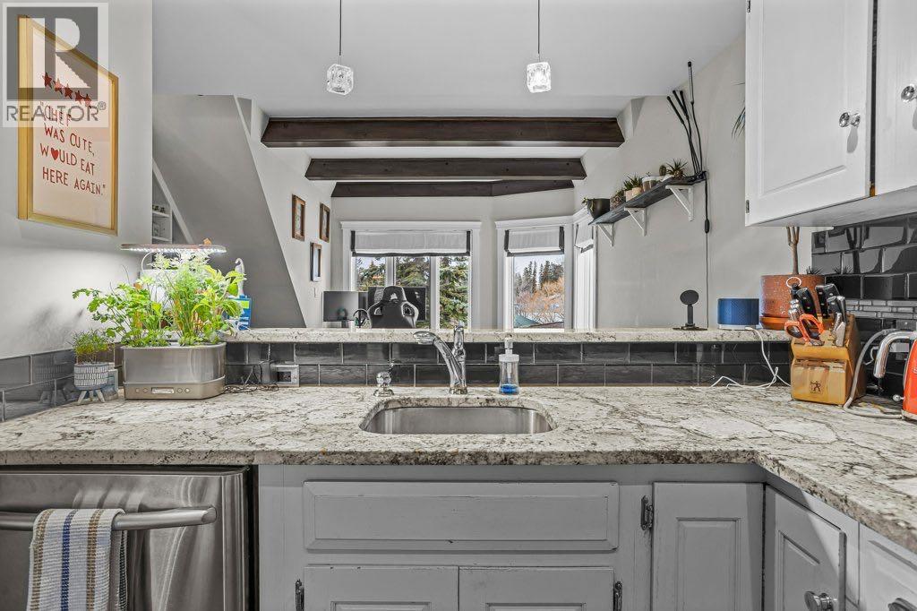 9, 420 Squirrel Street, Banff, Alberta  T1L 1G5 - Photo 6 - A2297057
