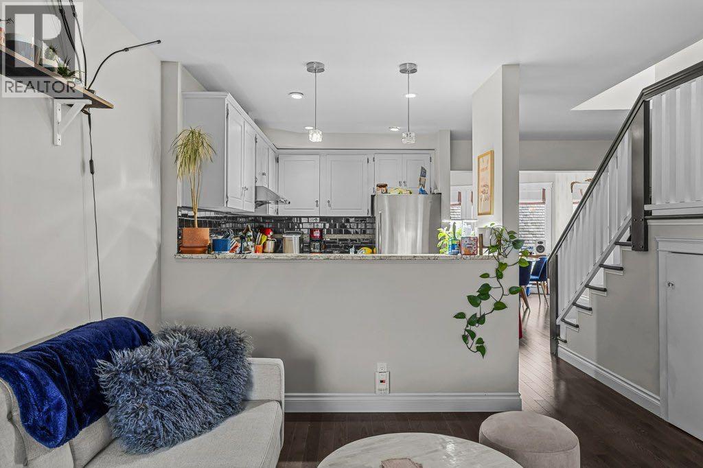 9, 420 Squirrel Street, Banff, Alberta  T1L 1G5 - Photo 4 - A2297057