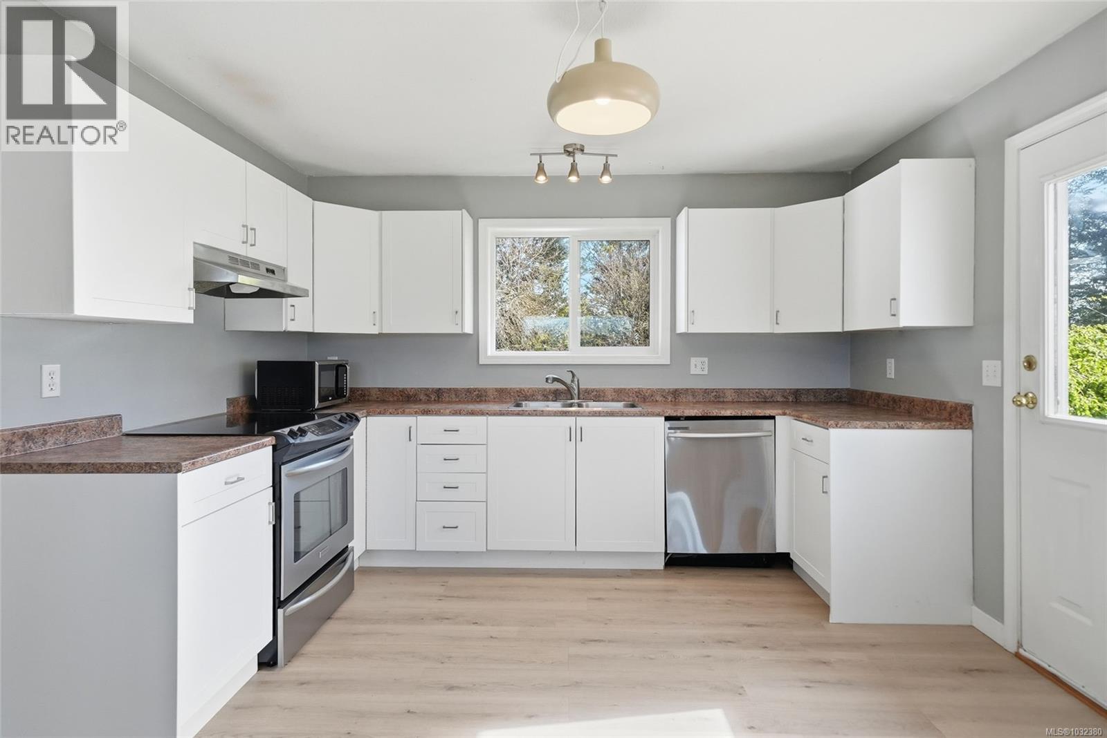 1559 The Bell, Nanoose Bay, British Columbia  V9P 9B6 - Photo 13 - 1032380