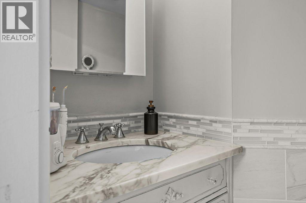 9, 420 Squirrel Street, Banff, Alberta  T1L 1G5 - Photo 32 - A2297057