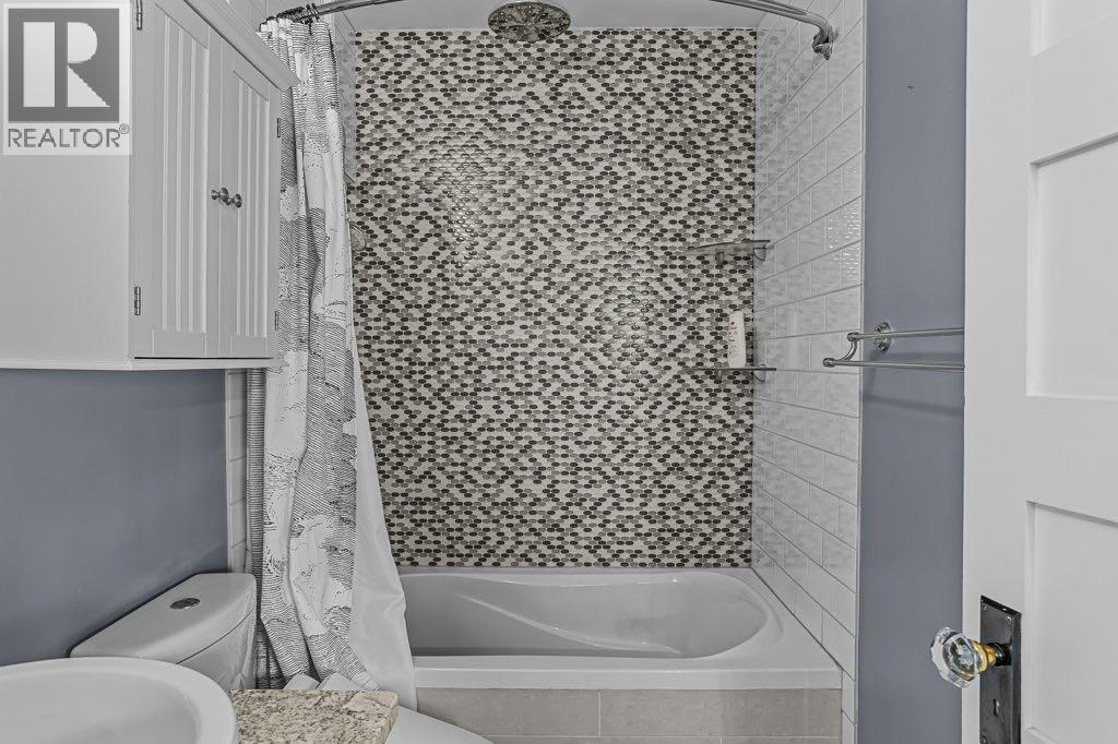 9, 420 Squirrel Street, Banff, Alberta  T1L 1G5 - Photo 16 - A2297057