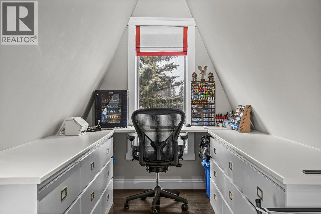 9, 420 Squirrel Street, Banff, Alberta  T1L 1G5 - Photo 34 - A2297057