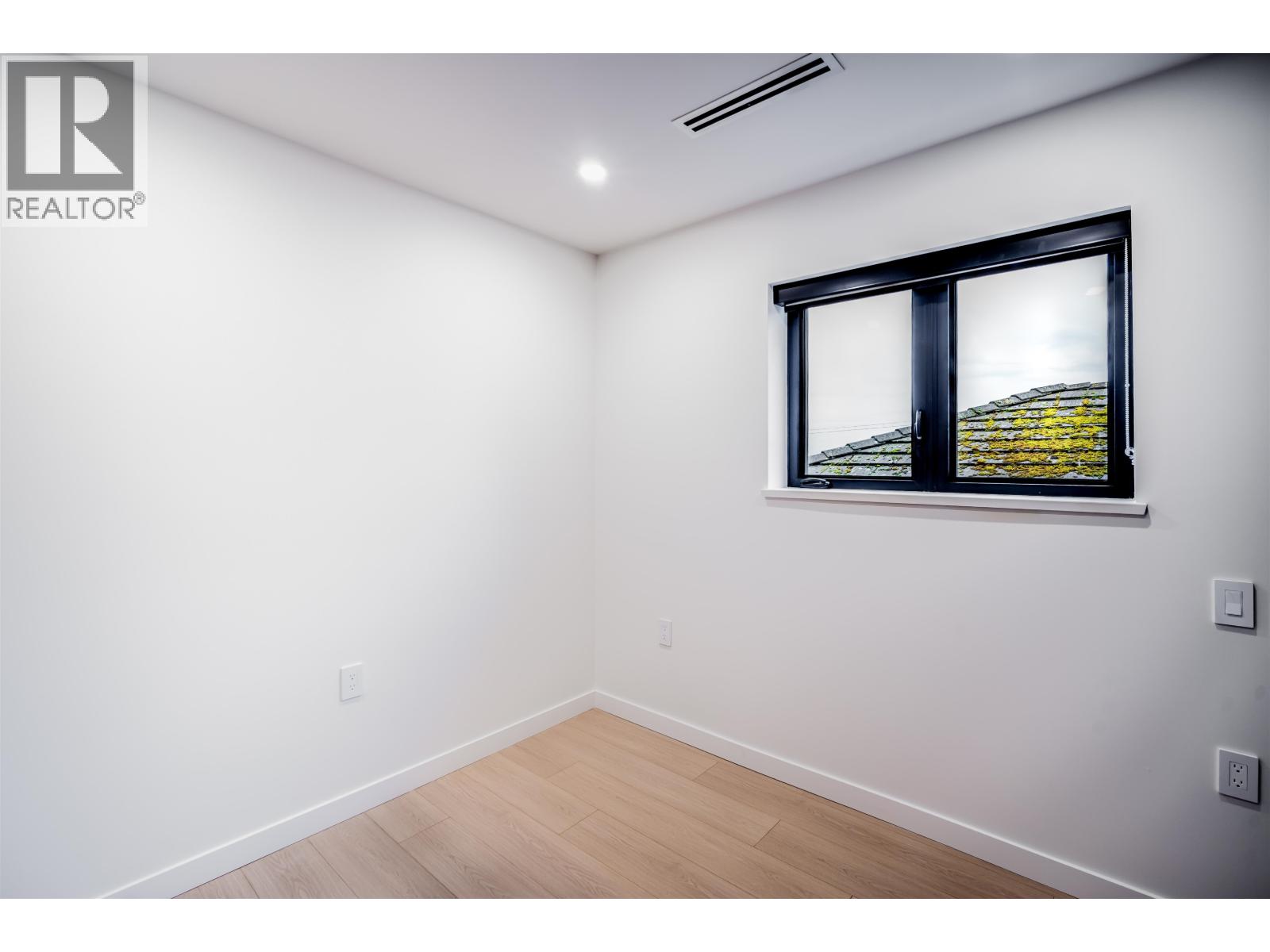 7962 Inverness Street, Vancouver, British Columbia  V5X 4H7 - Photo 11 - R3112648