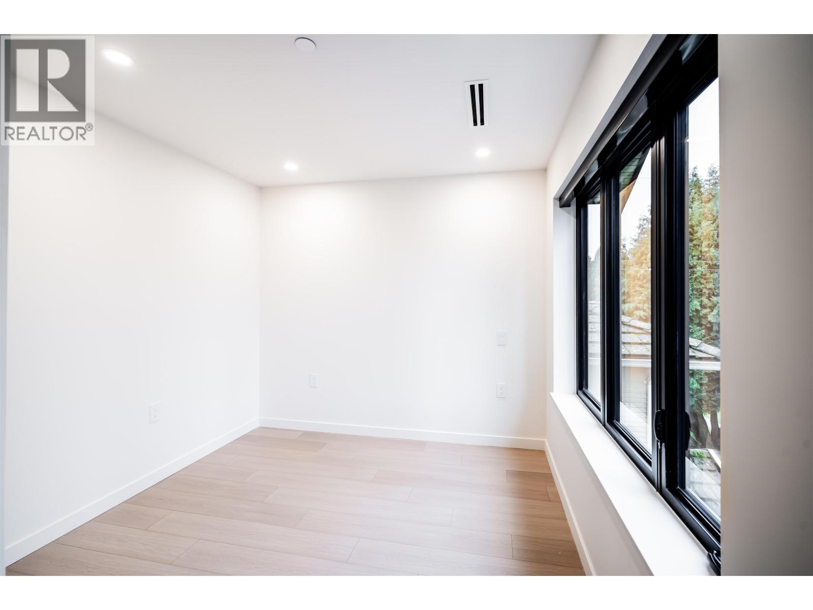 7962 Inverness Street, Vancouver, British Columbia  V5X 4H7 - Photo 7 - R3112648