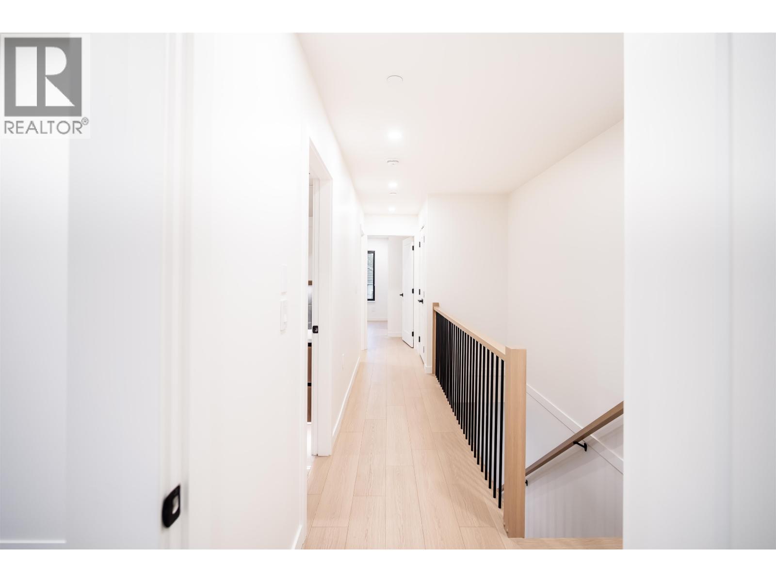 7960 Inverness Street, Vancouver, British Columbia  V5X 4H7 - Photo 12 - R3112650