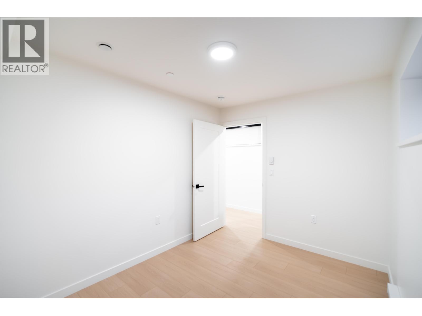 7960 Inverness Street, Vancouver, British Columbia  V5X 4H7 - Photo 23 - R3112650