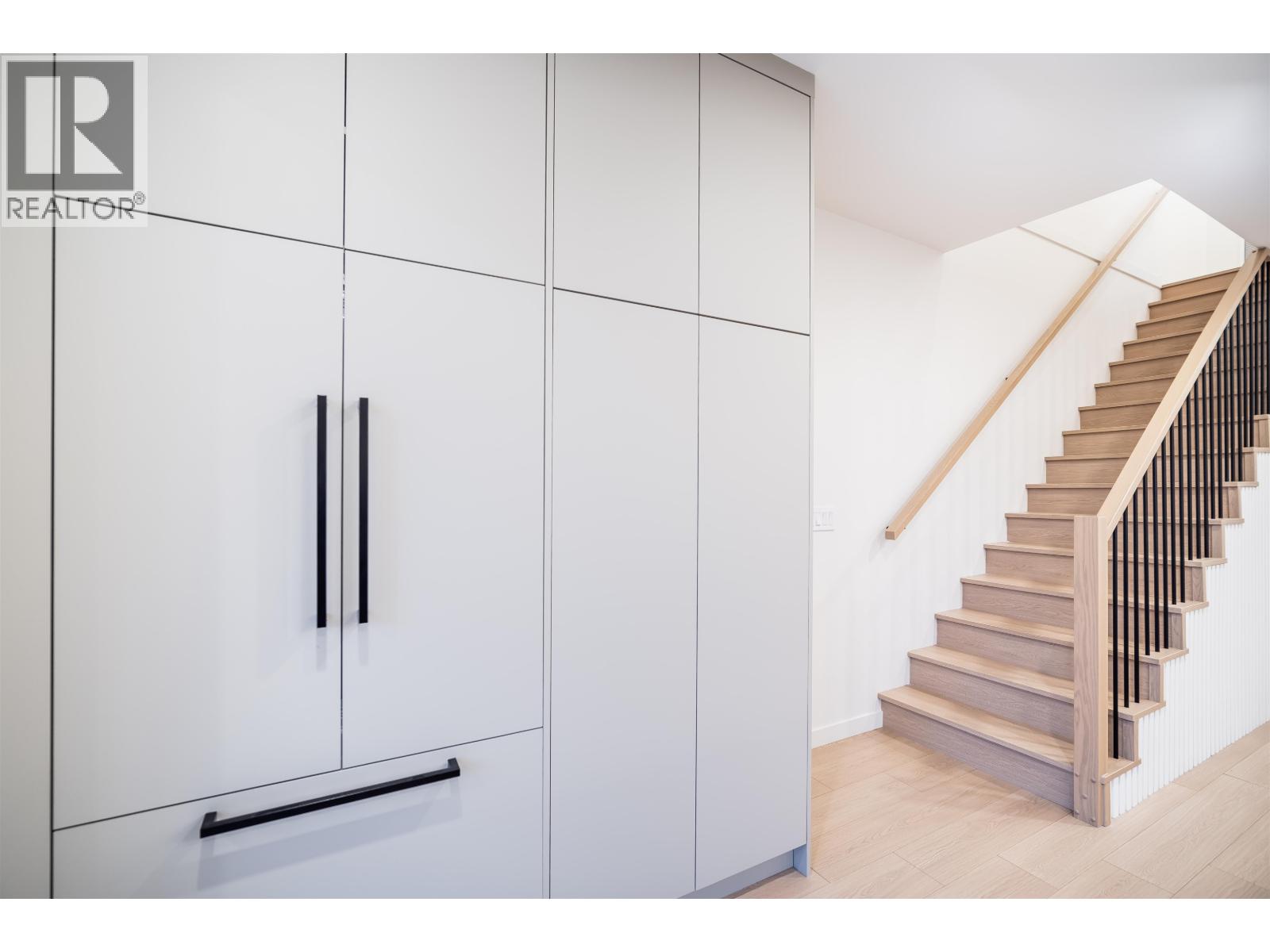 7960 Inverness Street, Vancouver, British Columbia  V5X 4H7 - Photo 8 - R3112650