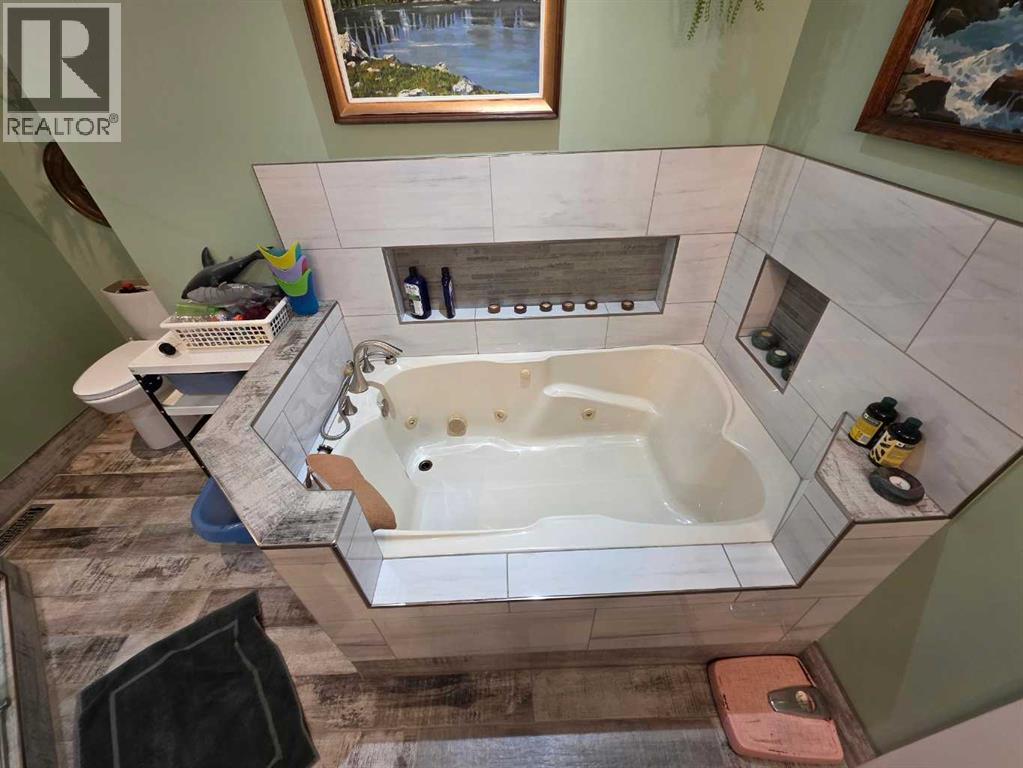 221 Heritage Road, Barnwell, Alberta  T0K 0B0 - Photo 12 - A2302776