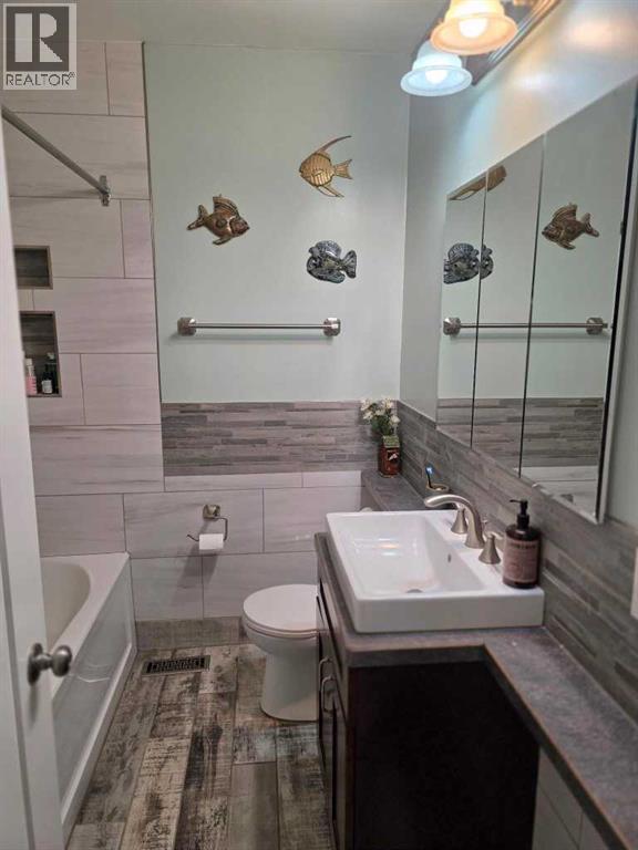 221 Heritage Road, Barnwell, Alberta  T0K 0B0 - Photo 27 - A2302776