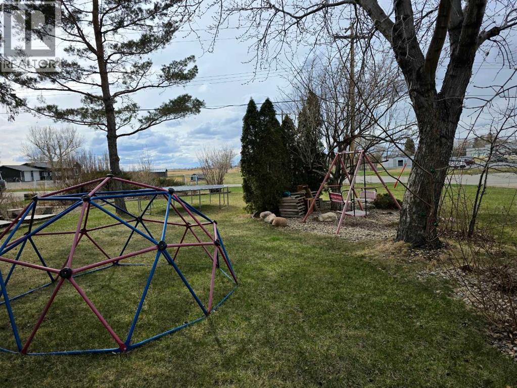 221 Heritage Road, Barnwell, Alberta  T0K 0B0 - Photo 40 - A2302776