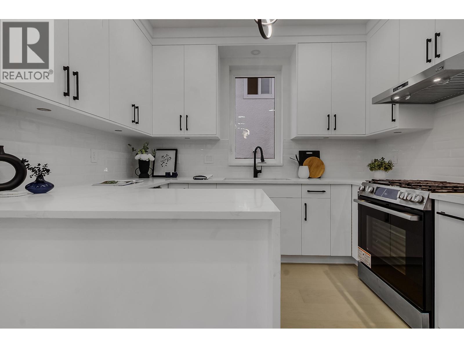 583 E 60th Avenue, Vancouver, British Columbia  V5X 2A2 - Photo 10 - R3112636