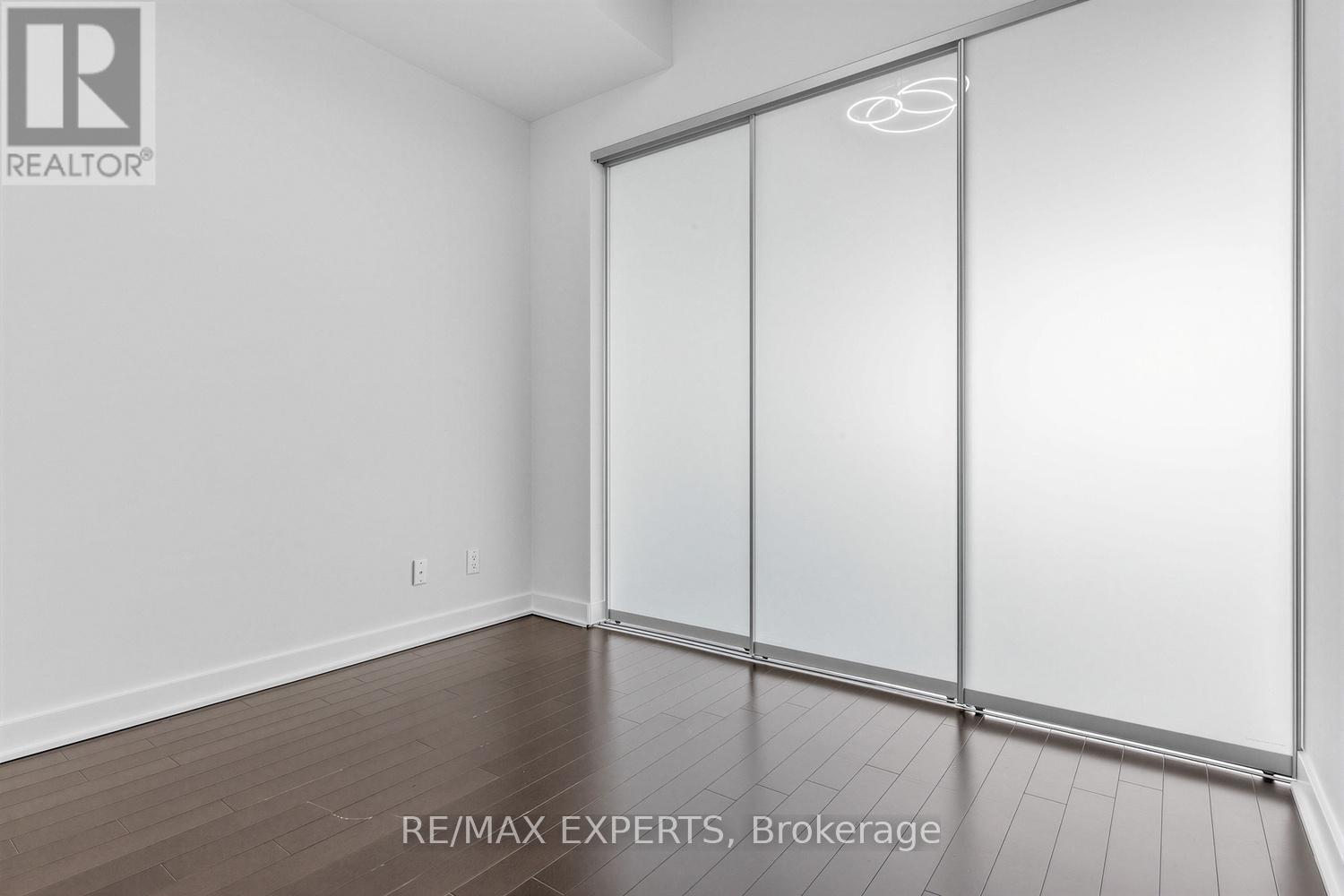 902 - 60 Bathurst Street, Toronto, Ontario  M5V 2P7 - Photo 10 - C13010244