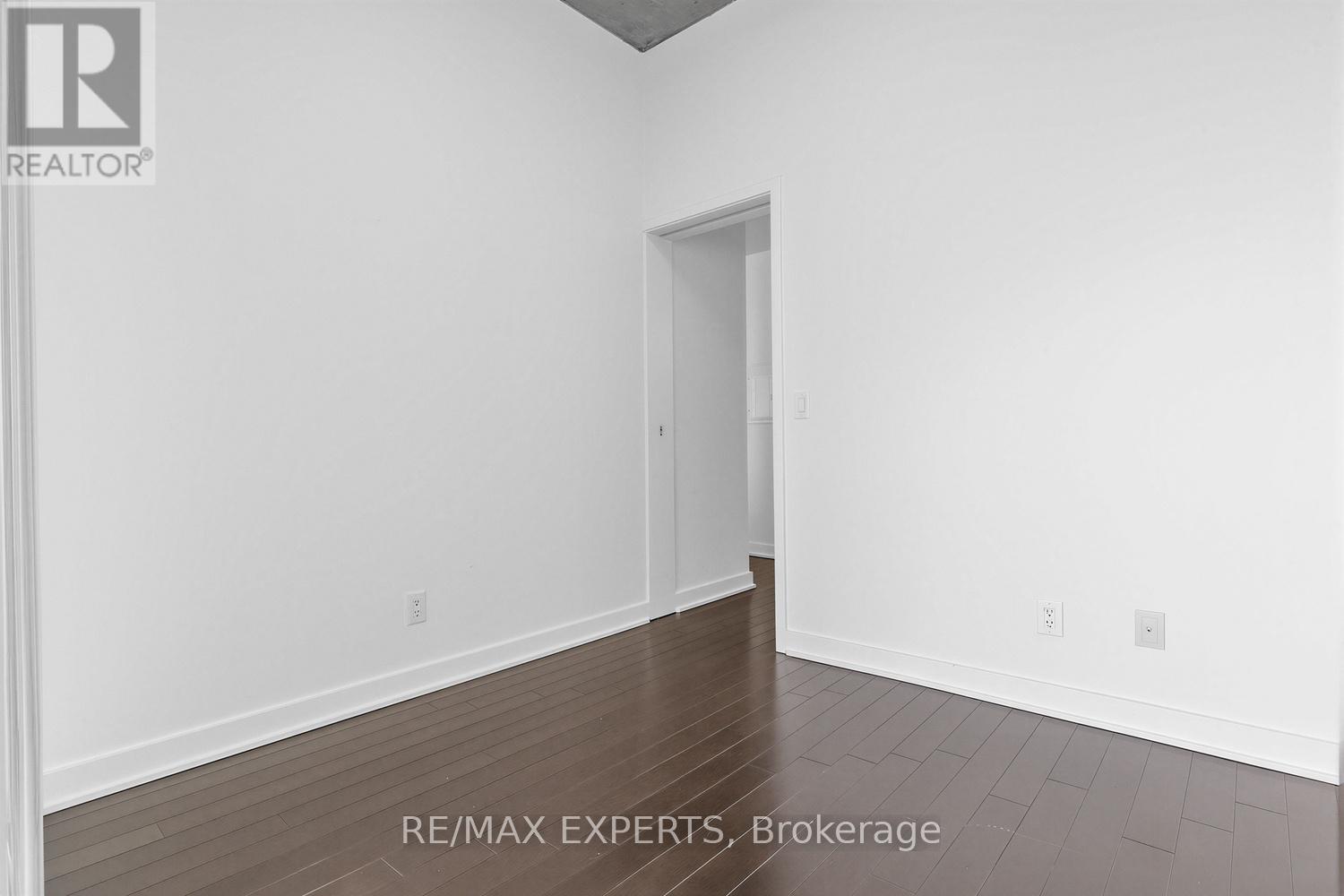 902 - 60 Bathurst Street, Toronto, Ontario  M5V 2P7 - Photo 11 - C13010244