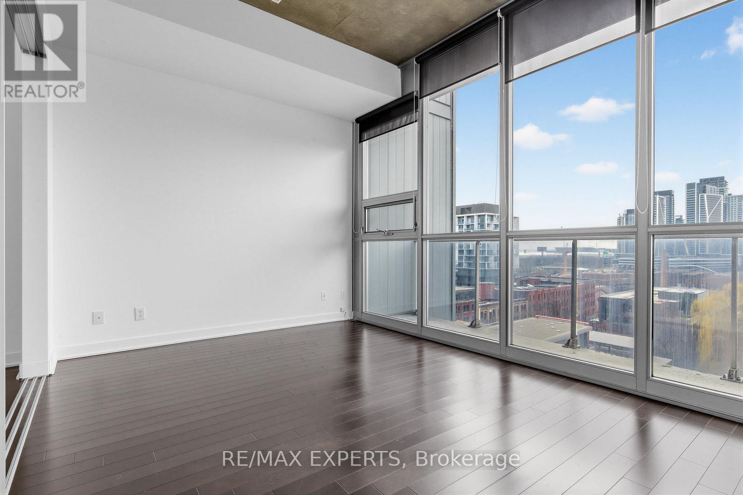 902 - 60 Bathurst Street, Toronto, Ontario  M5V 2P7 - Photo 13 - C13010244