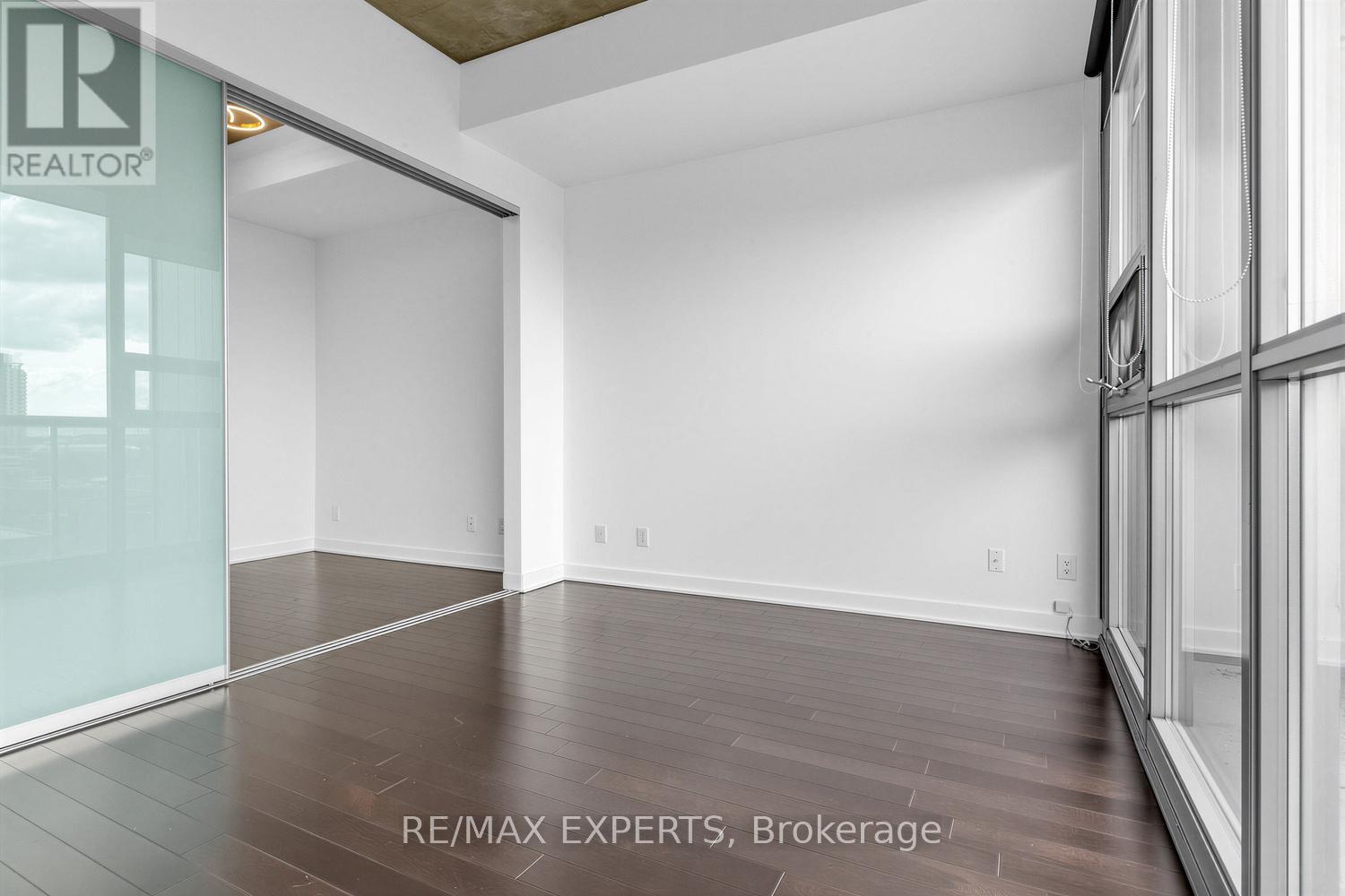 902 - 60 Bathurst Street, Toronto, Ontario  M5V 2P7 - Photo 14 - C13010244