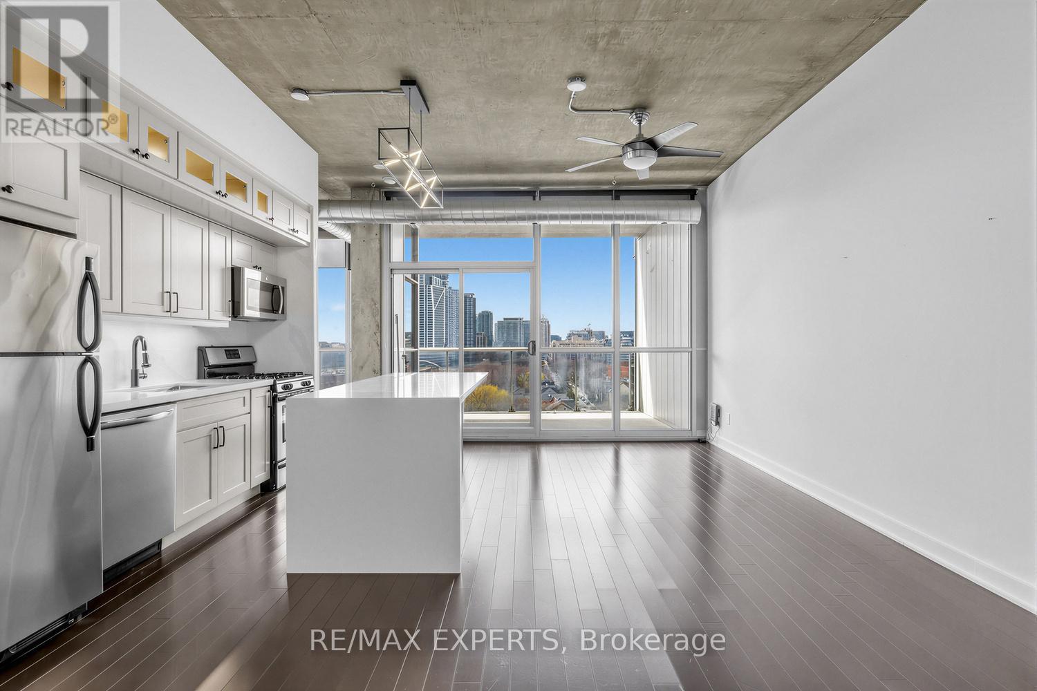 902 - 60 Bathurst Street, Toronto, Ontario  M5V 2P7 - Photo 16 - C13010244