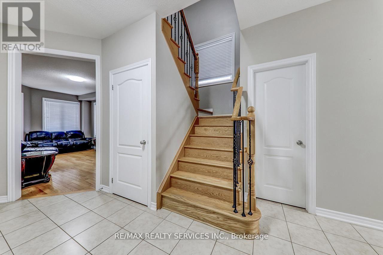 2179 Dawson Crescent, Innisfil, Ontario  L9B 0H1 - Photo 8 - N13010258