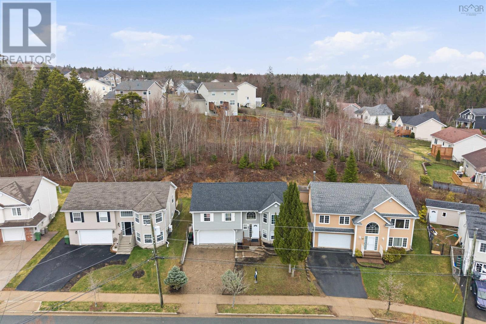 15 Feller Court, Middle Sackville, Nova Scotia  B4E 3M4 - Photo 2 - 202603530