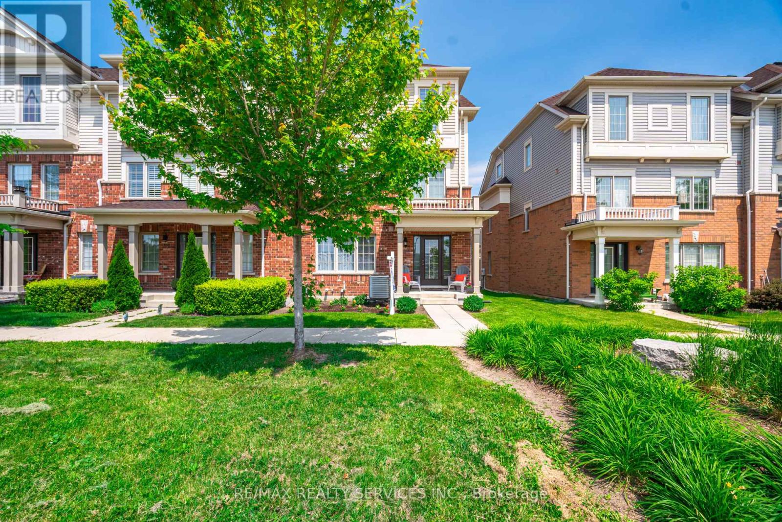 22 Mcdevitt Lane, Caledon, Ontario  L7C 3S2 - Photo 3 - W13010252