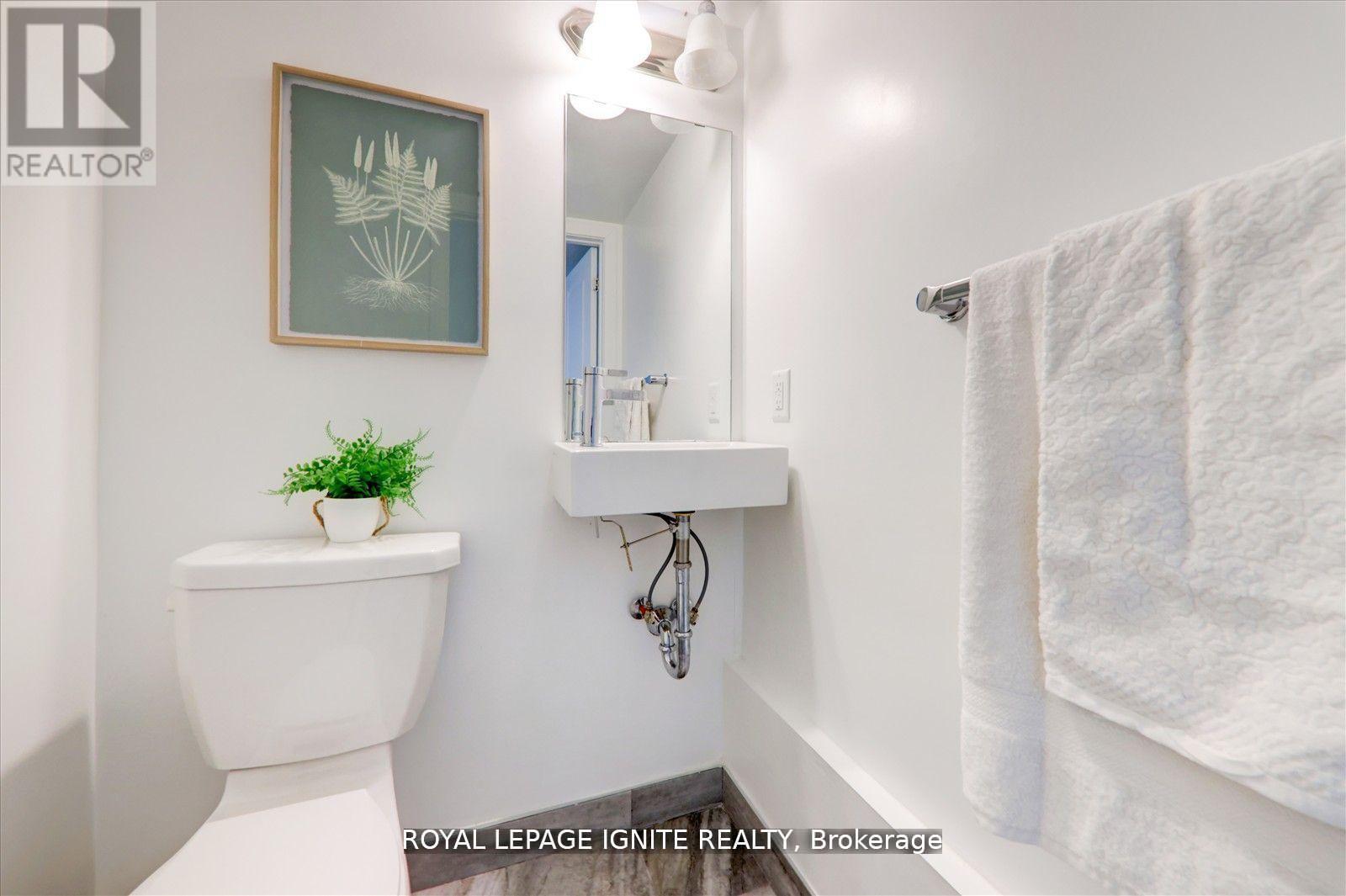 167 Downsview Park Boulevard, Toronto, Ontario  M3K 0C8 - Photo 30 - W13010254