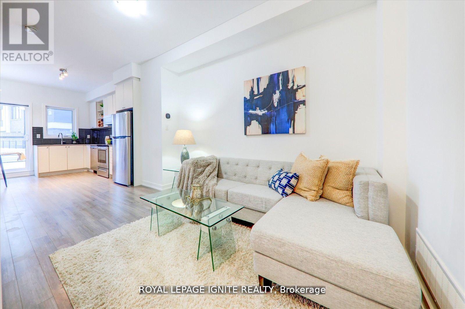 167 Downsview Park Boulevard, Toronto, Ontario  M3K 0C8 - Photo 5 - W13010254