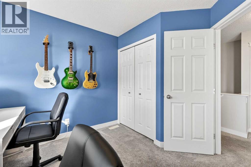 586 Evermeadow Road Sw, Calgary, Alberta  T2Y 4W9 - Photo 22 - A2300518