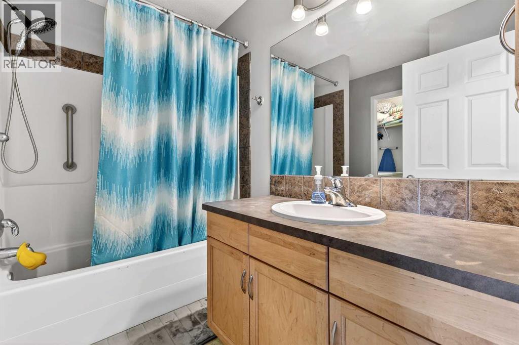 586 Evermeadow Road Sw, Calgary, Alberta  T2Y 4W9 - Photo 23 - A2300518