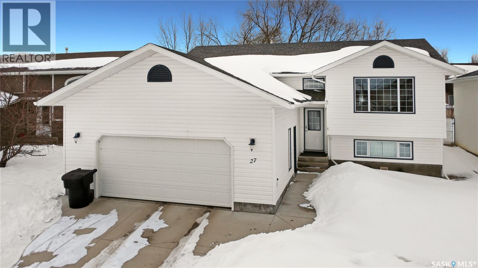 27 Carment PLACE, Prince Albert, Saskatchewan