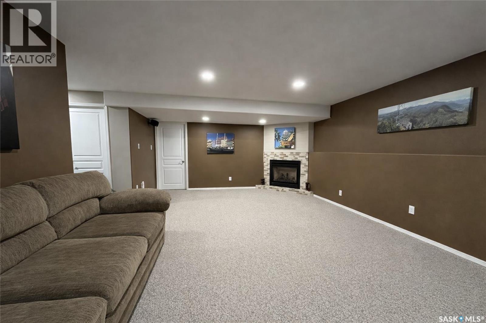 27 Carment Place, Prince Albert, Saskatchewan  S6V 8A2 - Photo 23 - SK033054