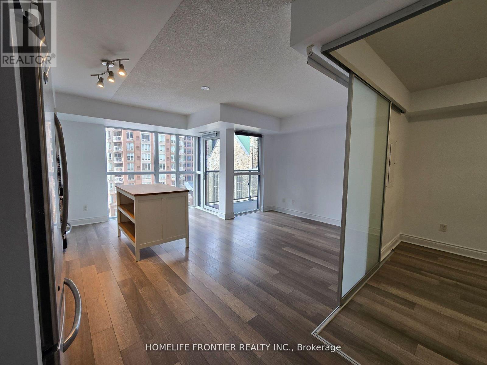 808 - 28 Ted Rogers Way E, Toronto, Ontario  M4Y 2J4 - Photo 4 - C13007998