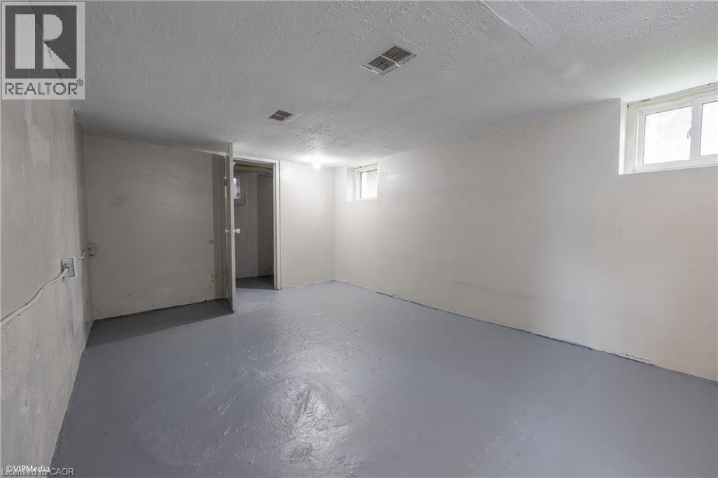 177 Regina Street N, Waterloo, Ontario  N2J 3B4 - Photo 19 - 40810459