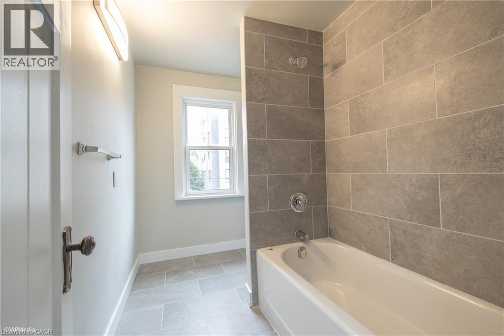 177 Regina Street N, Waterloo, Ontario  N2J 3B4 - Photo 7 - 40810459