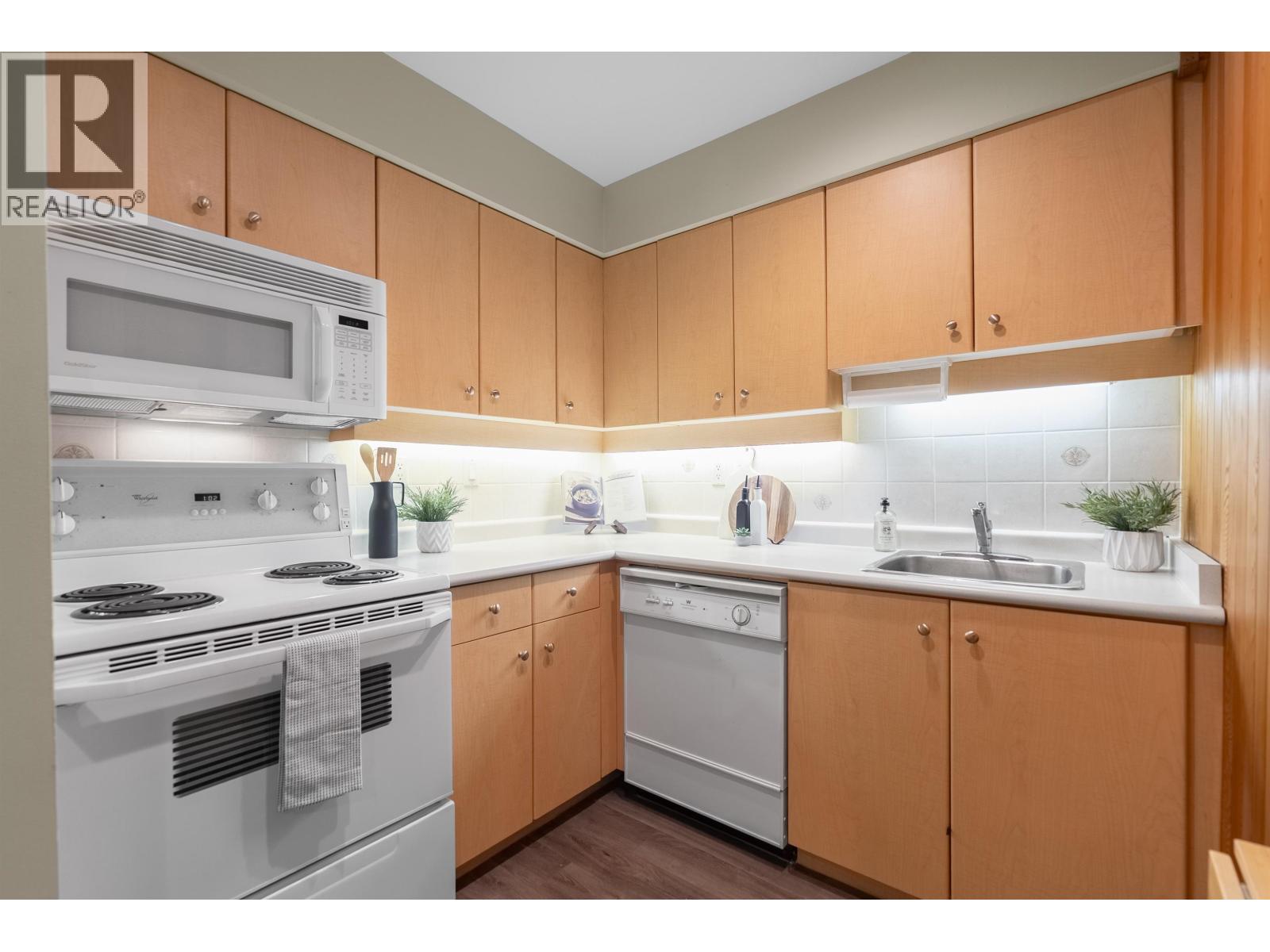 F201 1400 Alta Lake Road, Whistler, British Columbia  V8E 0G9 - Photo 12 - R3112629