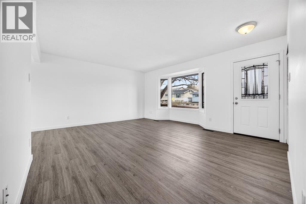 507 Mcintosh Road Ne, Calgary, Alberta  T2E 5Z2 - Photo 5 - A2299147