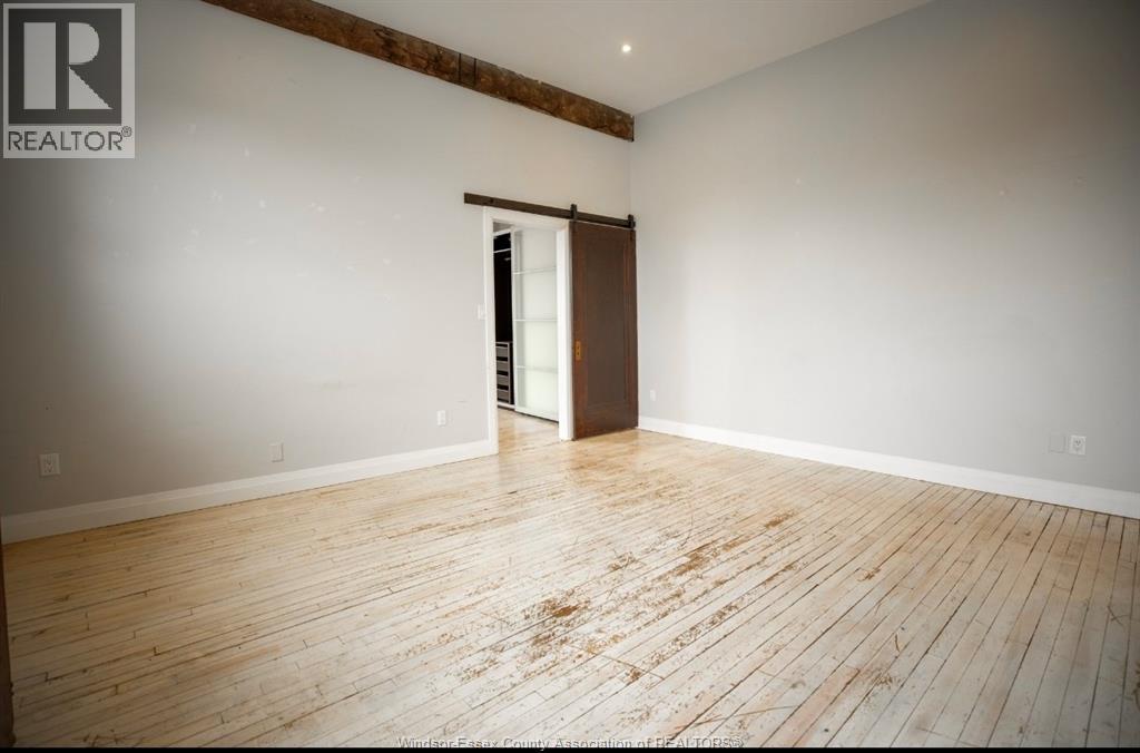 1558 Ontario Street, Windsor, Ontario  N9A 4H4 - Photo 2 - 26008287