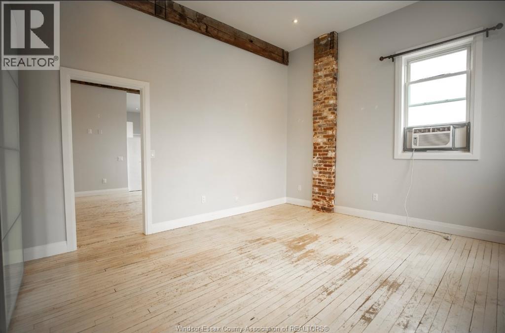 1558 Ontario Street, Windsor, Ontario  N9A 4H4 - Photo 7 - 26008287