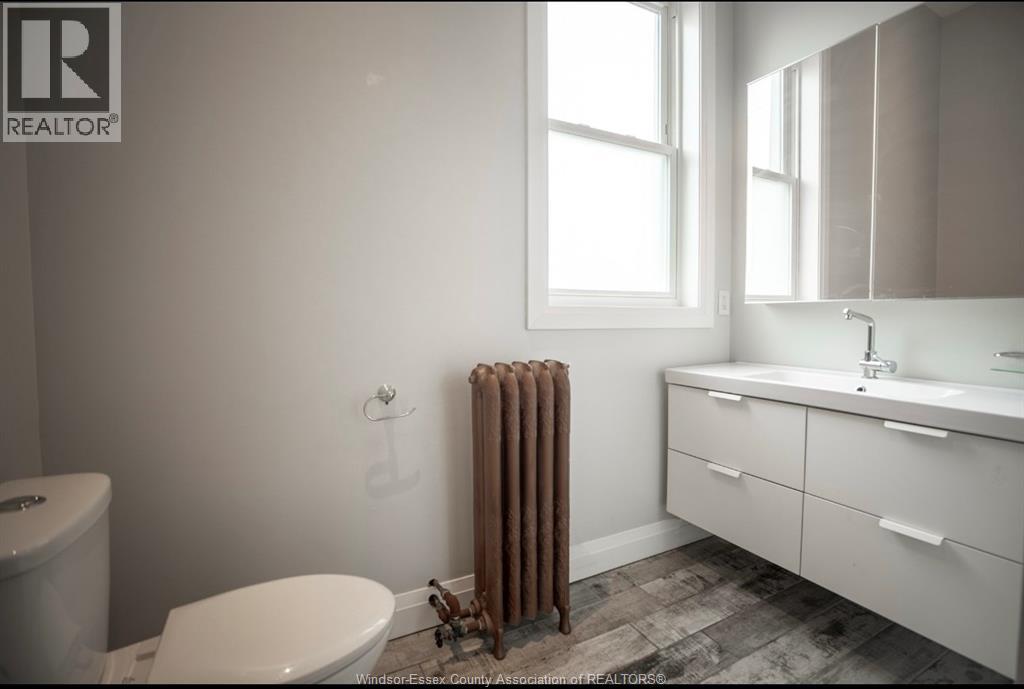 1558 Ontario Street, Windsor, Ontario  N9A 4H4 - Photo 8 - 26008287