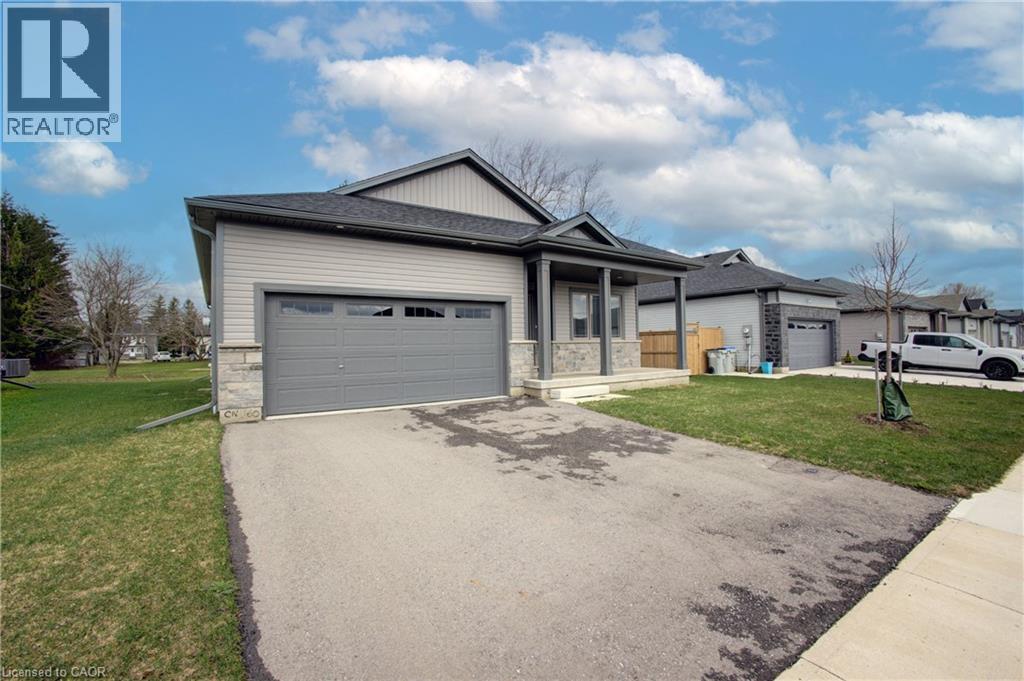 160 Ellen Street, Atwood, Ontario  N0G 1B0 - Photo 2 - 40821731