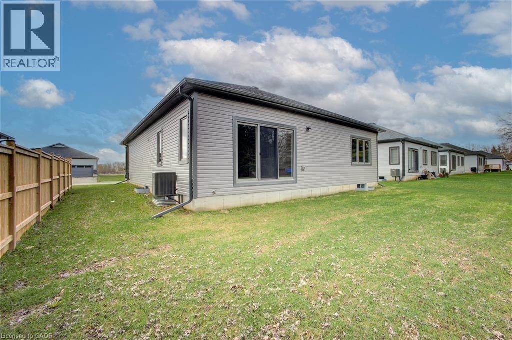 160 Ellen Street, Atwood, Ontario  N0G 1B0 - Photo 32 - 40821731