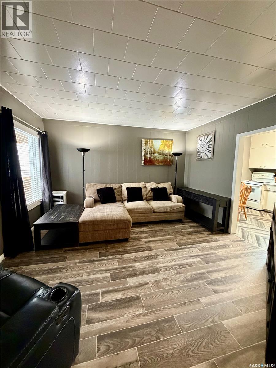 511 Albert Street, Hudson Bay, Saskatchewan  S0E 0Y0 - Photo 13 - SK033043