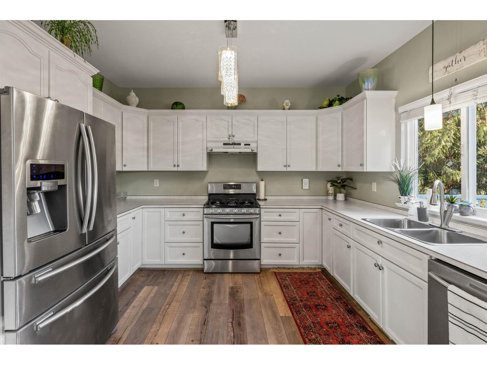 32976 Hawthorne Avenue, Mission, British Columbia  V2V 7C3 - Photo 8 - R3111359