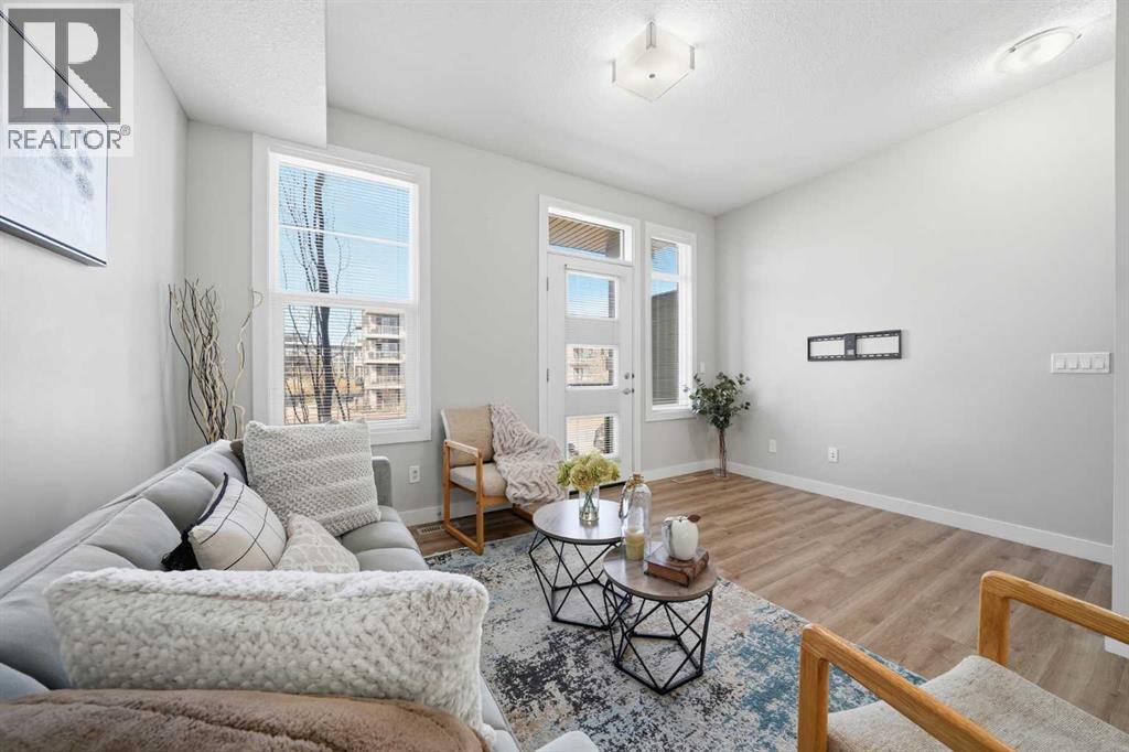 4135 Seton Drive Se, Calgary, Alberta  T3M 3A6 - Photo 5 - A2302453