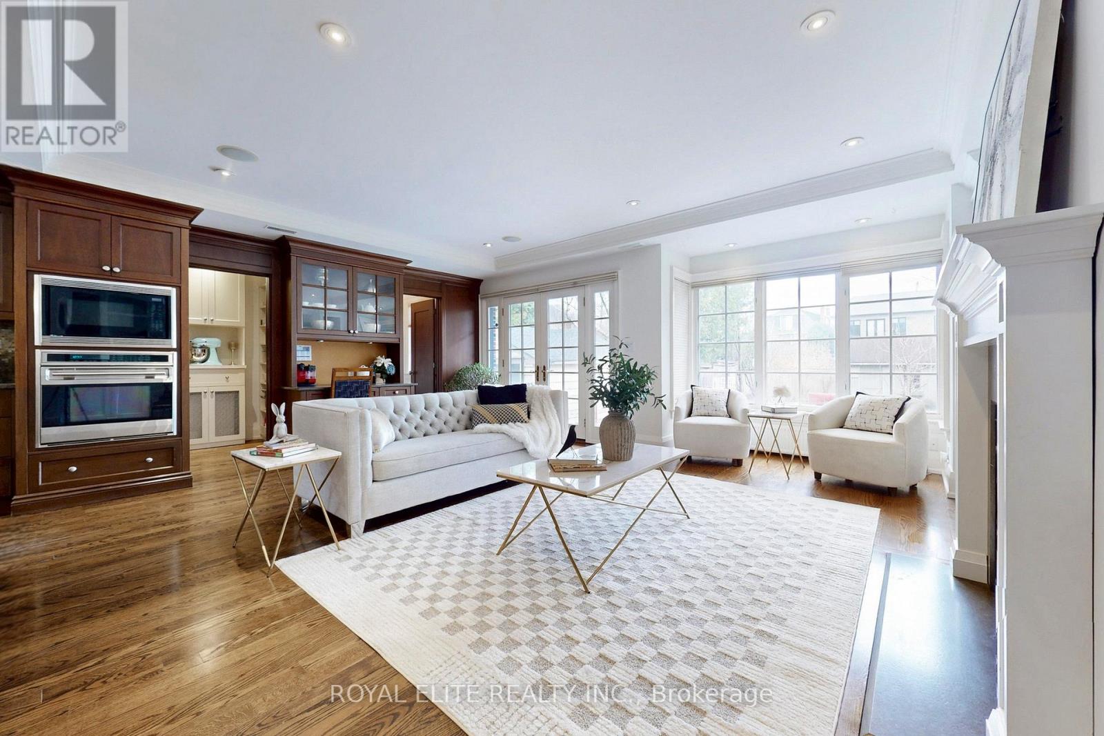 177 Glengrove Avenue W, Toronto, Ontario  M4R 1P4 - Photo 6 - C13010282