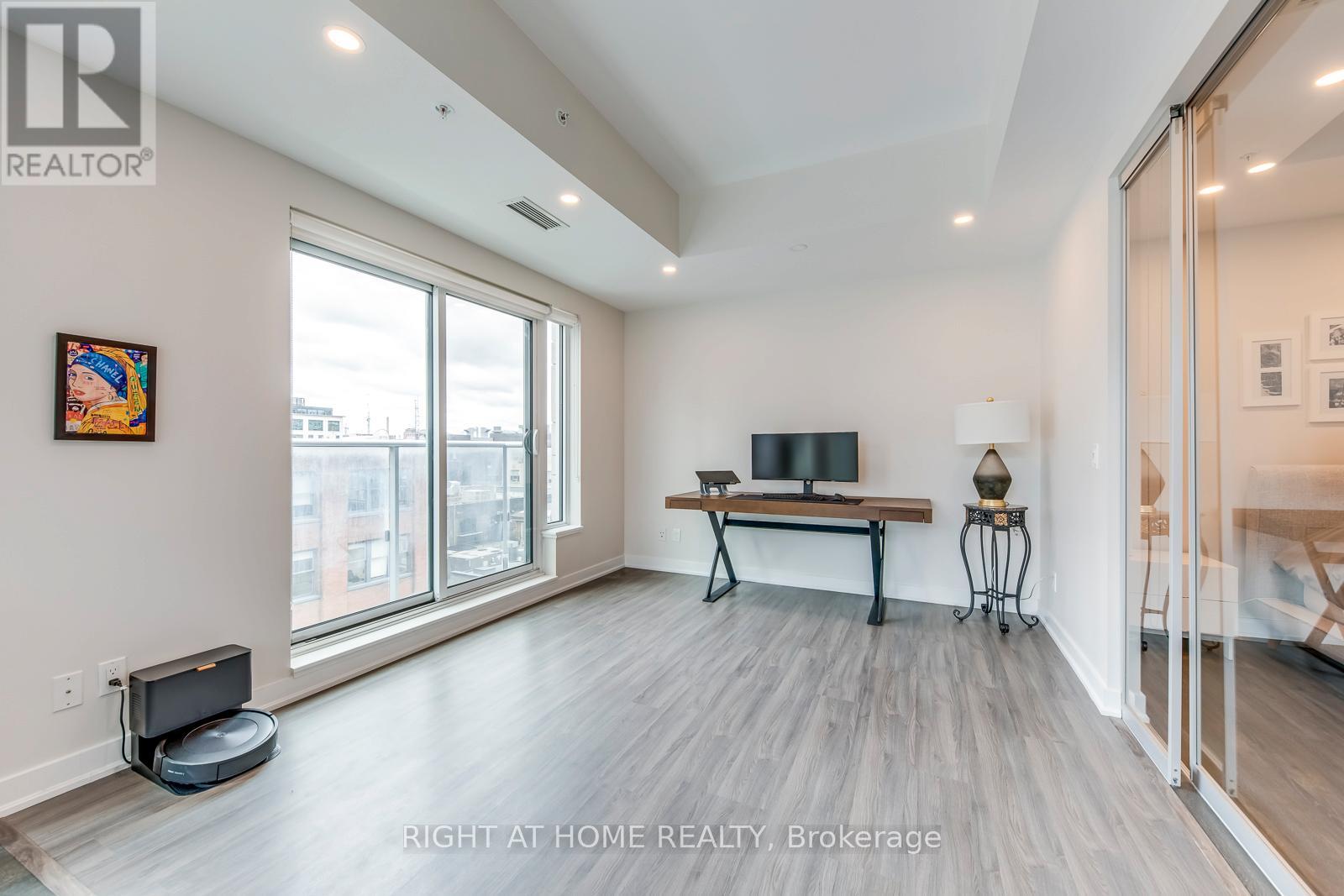 807 - 30 Nelson Street, Toronto, Ontario  M5V 0H5 - Photo 18 - C13010292