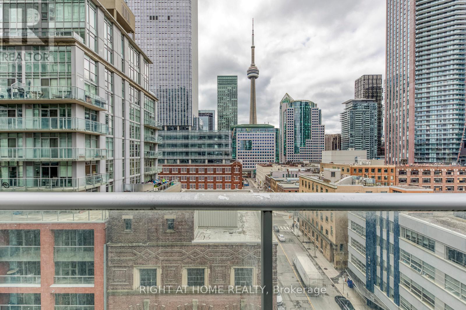 807 - 30 Nelson Street, Toronto, Ontario  M5V 0H5 - Photo 28 - C13010292