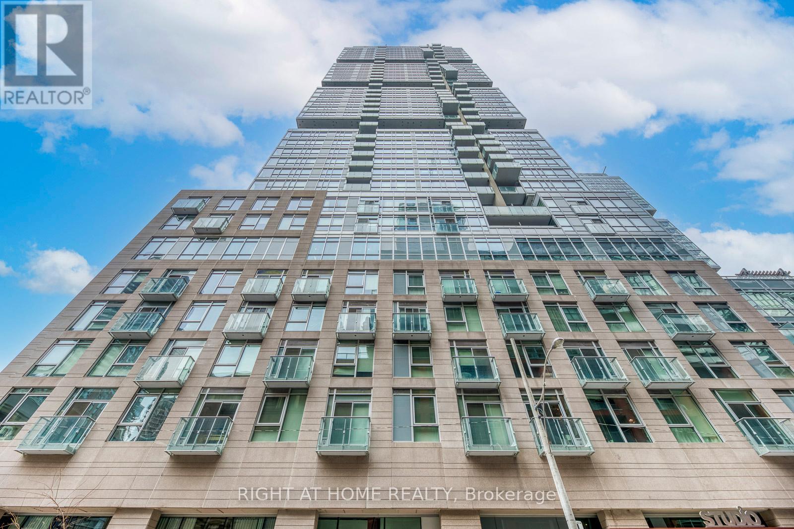 807 - 30 Nelson Street, Toronto, Ontario  M5V 0H5 - Photo 32 - C13010292