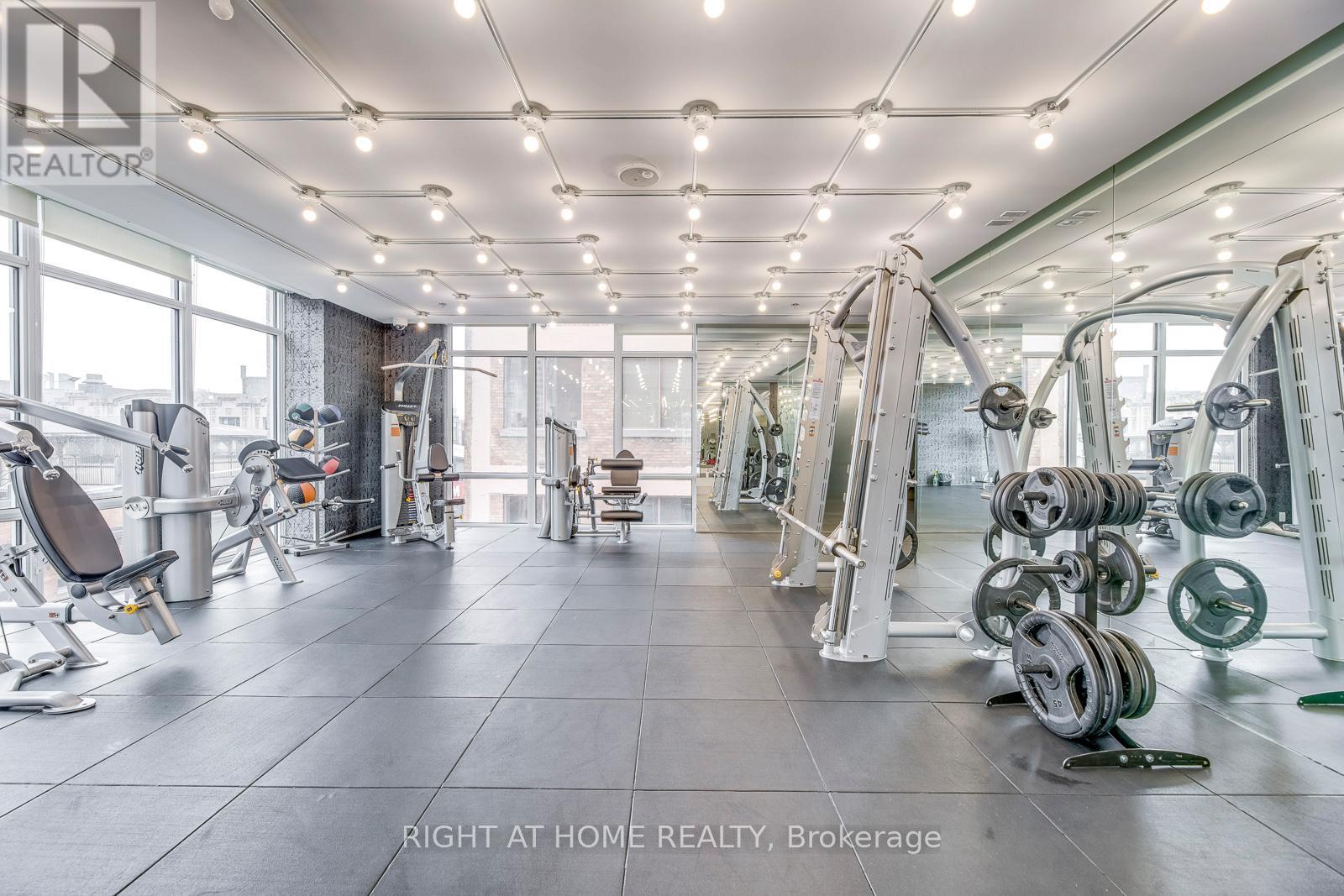 807 - 30 Nelson Street, Toronto, Ontario  M5V 0H5 - Photo 37 - C13010292