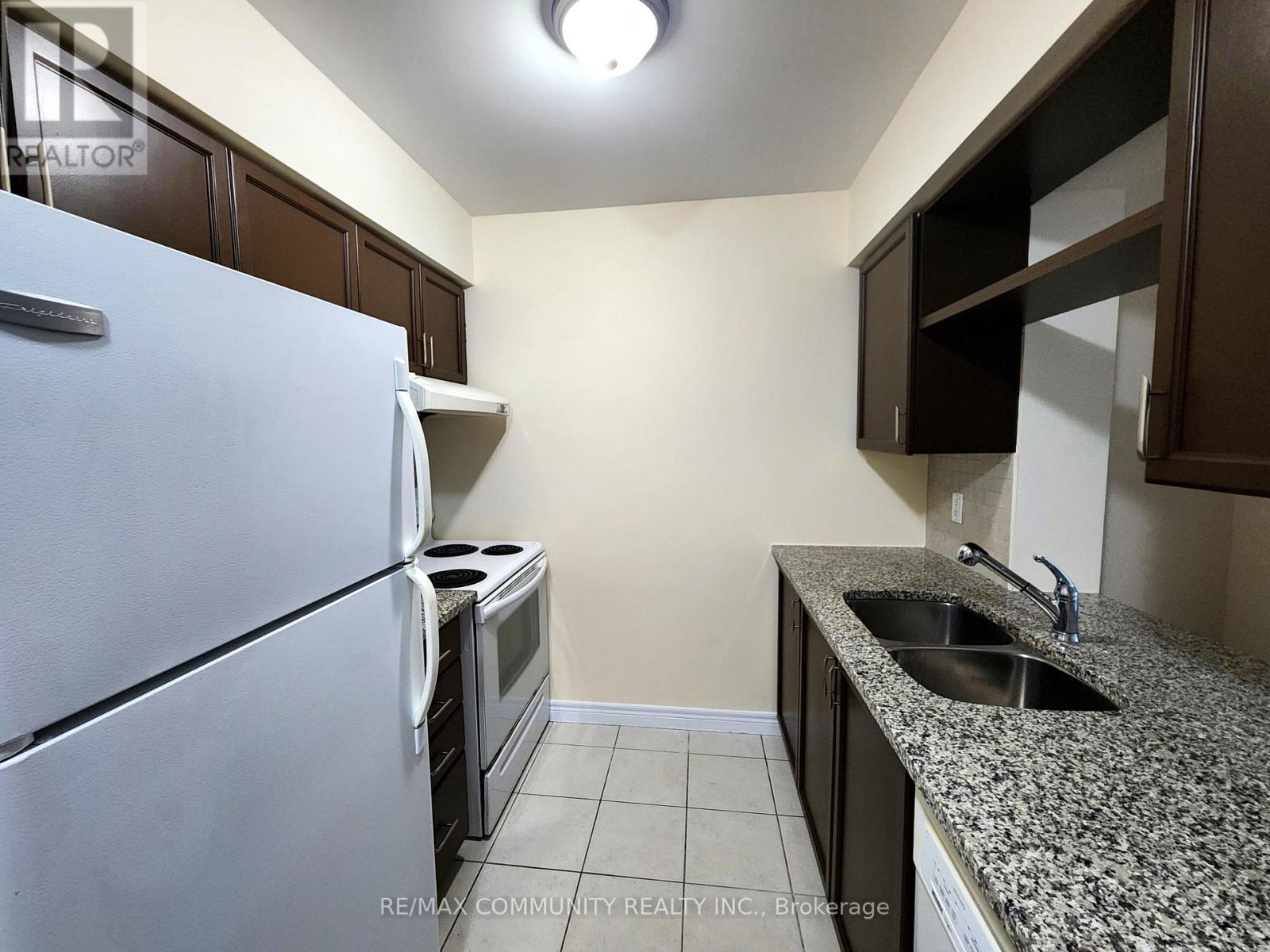 1205 - 70 Town Centre Court, Toronto, Ontario  M1P 0B2 - Photo 12 - E13010290