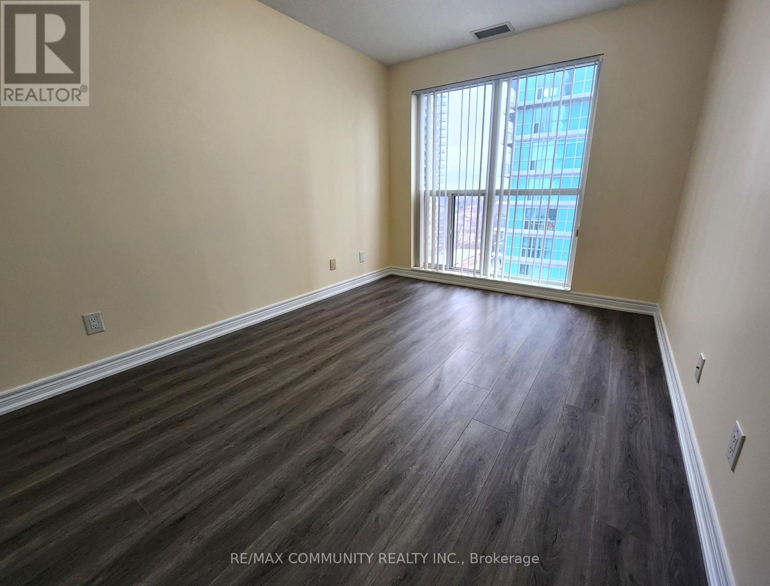 1205 - 70 Town Centre Court, Toronto, Ontario  M1P 0B2 - Photo 13 - E13010290