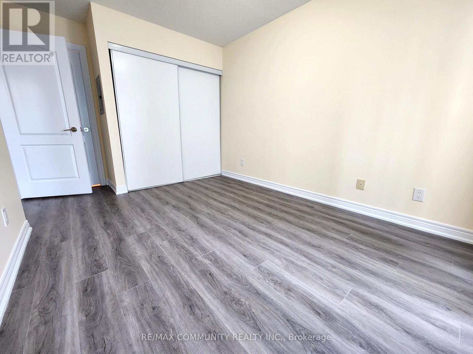 1205 - 70 Town Centre Court, Toronto, Ontario  M1P 0B2 - Photo 14 - E13010290